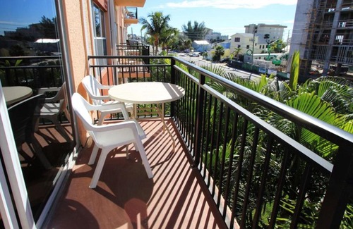 Madeira Beach Hotel | Madeira Bay Resort 306