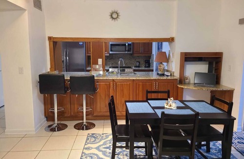 Madeira Beach Resort | Madeira Beach Florida Vacation Rentals - ROYAL REXHOST RESORTS - Yacht Club