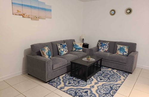 Madeira Beach Resort | Madeira Beach Florida Vacation Rentals - ROYAL REXHOST RESORTS - Yacht Club