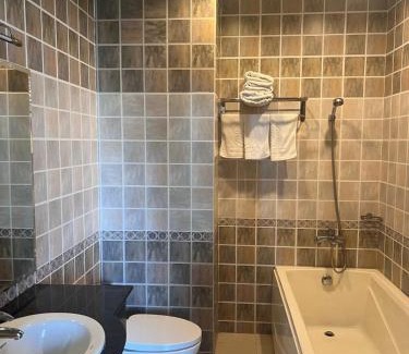 Ninh Kieu Hotel | Madella Hotel