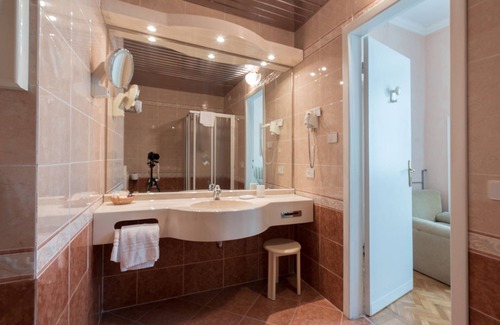 Toscolano Maderno Hotel | Maderno