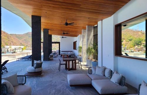 Emiliano Zapata Apartment | Madero 320