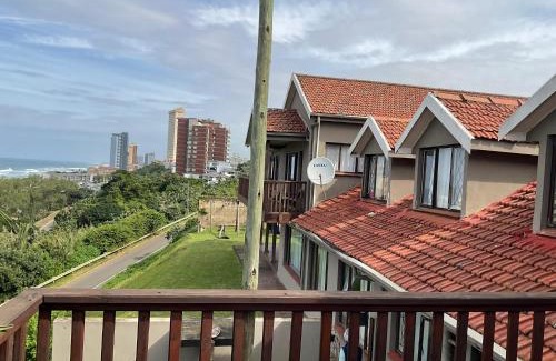 Amanzimtoti House | MadhMaven Insights