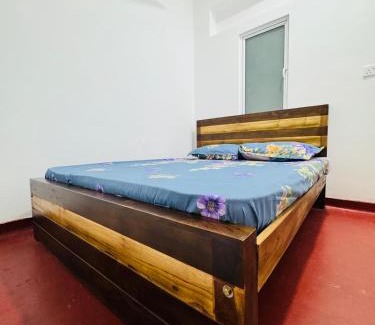 Colombo 10 Hotel | Madinah Comfort Inn