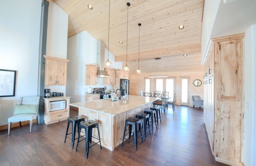 Cameron House | Madison Anglers House - Roam Property Management