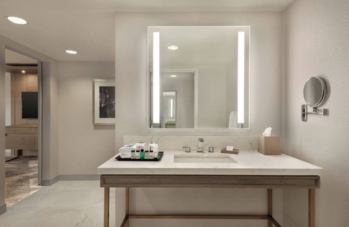 Madison Hotel | Madison Marriott South