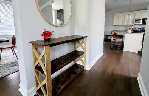 Roselawn Finance House | Madisonvilla - 3BR/2BA, Sleeps up to 6+3 KING beds