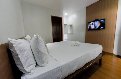 Davao Hotel | Madonna Hometel and Suites