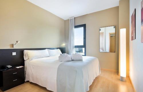 Rejas Apartment | Madrid Airport Suites, Affiliated by Meliá