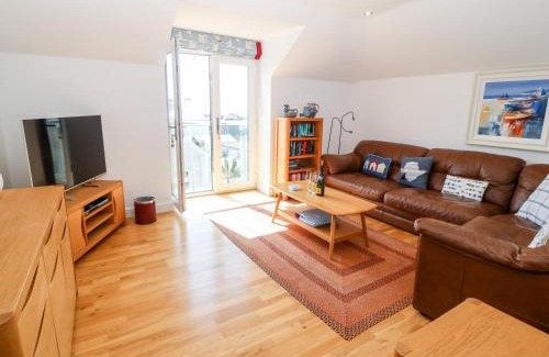 Rhosneigr Apartment | Maelog, 14 Tides Reach