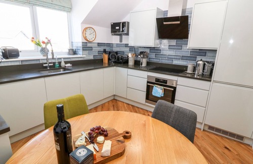 Rhosneigr Cottage | Maelog, 14 Tides Reach