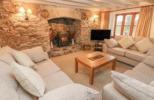 Haverfordwest House | Maerdy Lodge