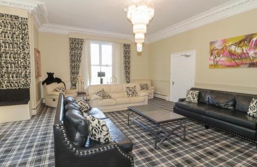 Saint Asaph House | Maes Elwy