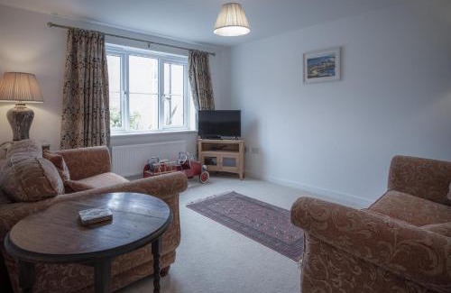 Narberth House | Maes Yr Odyn - 3 Bedroom Holiday Home - Narberth