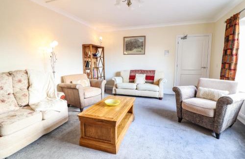 Maesbury Marsh House | Maesbury Manor