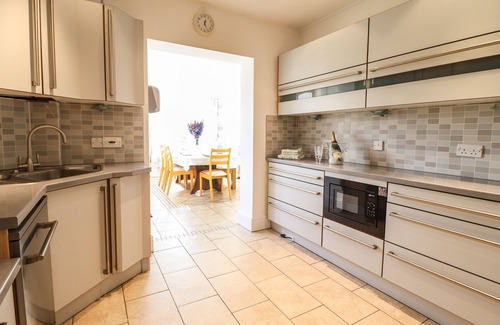 Maesbury Marsh Cottage | Maesbury Manor