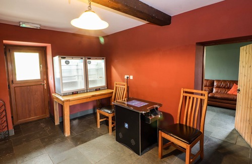 Ruthin Cottage | Maestyddyn Farm House