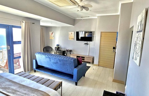 Simon's Town Bed & Breakfast | Magellans Hotel