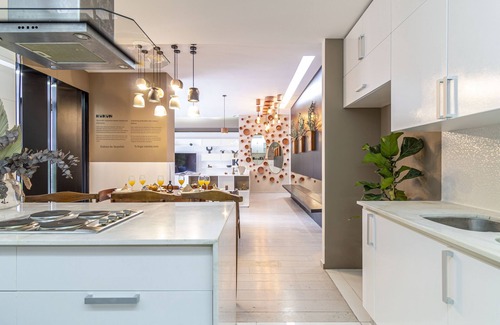 Reforma Apartment | Magenta by Kukun
