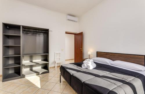 San Lorenzo Apartment | Magenta Tiburtino