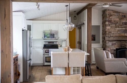 Bracebridge Cottage | Magic in Muskoka