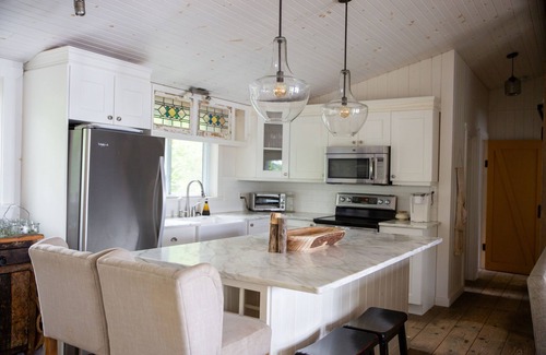 Bracebridge Cottage | Magic in Muskoka