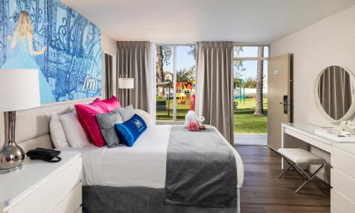 Kissimmee Hotel | Magic Moment Resort and Kids Club