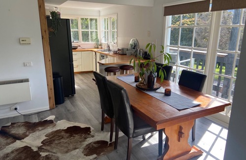Merrijig House | Magic views of Mt Buller with four bedrooms and a loft
