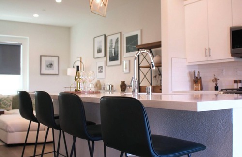 Platinum Triangle House | Magical Family Getaway – 3BR Retreat Minutes from Disneyland!