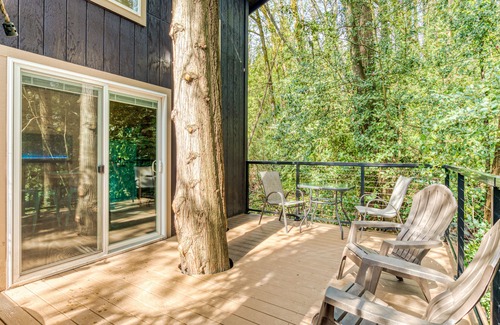 Cedar Hills House | Magical forest treehouse with zip line - dog-friendly - 10 minutes to downtown