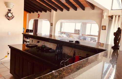 Colonia 5 de Diciembre Apartment | Magical Penthouse in the Historic Area of Puerto Vallarta near the beach