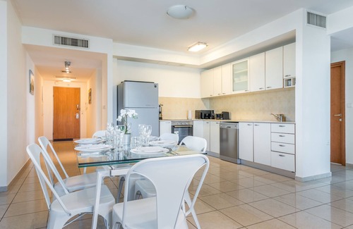 Nachlaot Apartment | Magical Penthouse Center Jerusalem