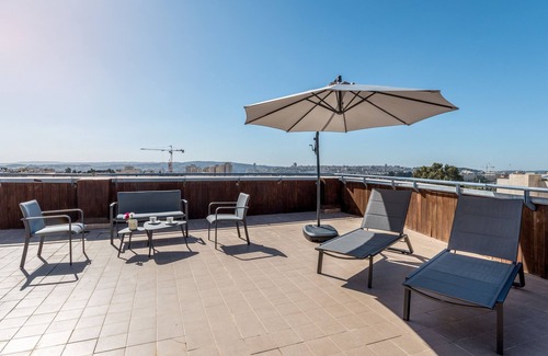 Nachlaot Apartment | Magical Penthouse Center Jerusalem