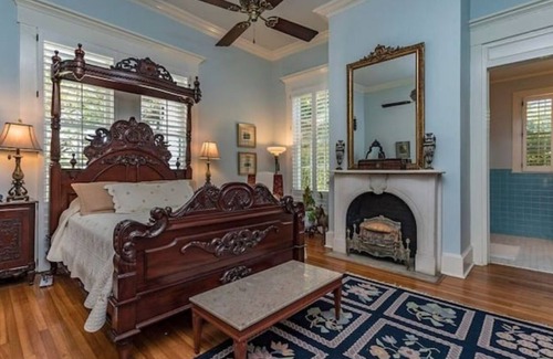 Franklin Apartment | Magical stay at The Fairfax House