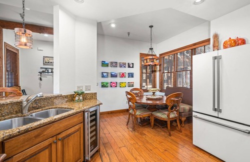 Burnsville Condo | Magical Views and Sunsets Living Above the Clouds at Mountain Air