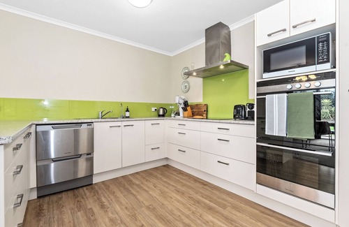 Waipu House | Magical Waipu - Central Family Holiday Home