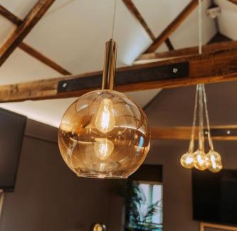 Morpeth Apartment | Magistrates Penthouse Suite - Town Centre Apartments with Spa