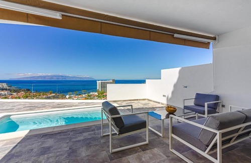 Los Gigantes House | Magnífico Bungalow con Vista Panorámica y Piscina Privada