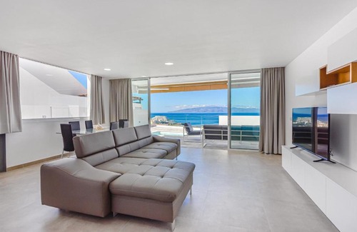 Los Gigantes House | Magnífico Bungalow con Vista Panorámica y Piscina Privada