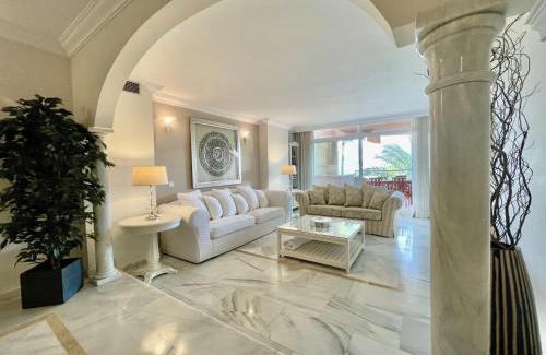 Nueva Andalucia Apartment | Magna Marbella - Apartamento de Lujo y golf en zona de Puerto Banús