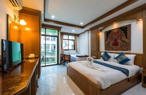 Nanai Road Hotel | Magnific Patong