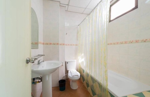 Nanai Road Hotel | Magnific Patong