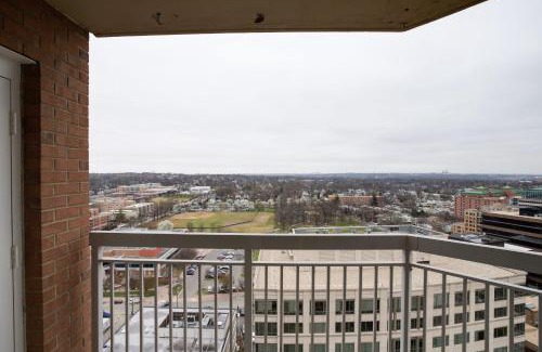 Ballston Apartment | Magnific Space at Arlington w Gym