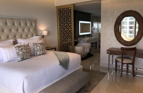 Cabo San Lucas Resort | Magnificent 2BR/3BA Suite at the 5 Diamond Garza Blanca Resort in Cabo San Lucas