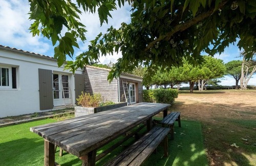 Les Portes-en-Re House | Magnificent architect's house sea view