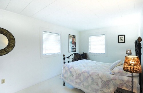 Wainfleet House | Magnificent Beach House Lake Erie
