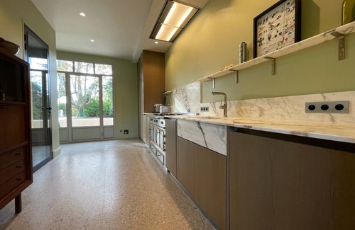 Le Thor House | Magnificent Bourgeois House Renovated with Elegance and Art Deco Style