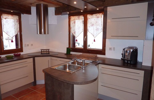 Feissons-sur-Salins Ski Chalet | Magnificent chalet for 6 people in Feissons sur salins facing the 3 valleys