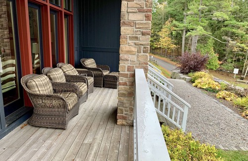 Windermere Cottage | Magnificent Lakefront Cottage @ Windermere