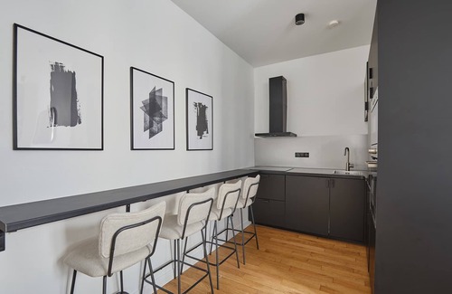 Les Halles Apartment | Magnificent New Apartment Beaubourg/le Marais